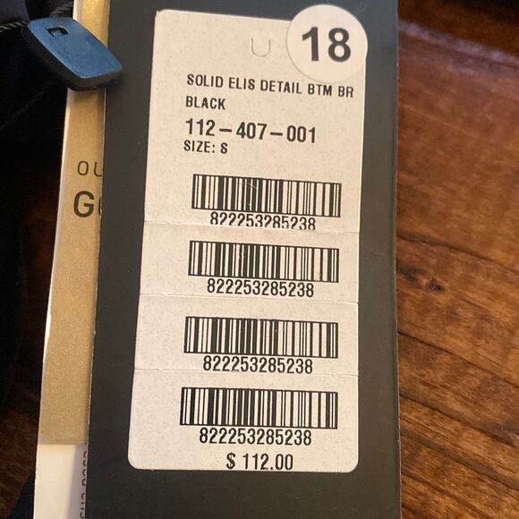 Elis Detail Bikini Set by Vix Hermanny - Picture 2 of 13